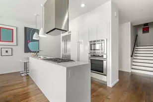 525 E 1st St, Boston, MA 02127 - Photo 10