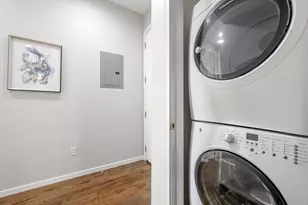 525 E 1st St, Boston, MA 02127 - Photo 24