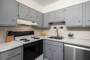 10 Williams St, Watertown, MA 02472 - Photo 8