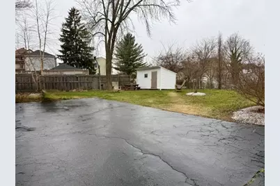 609 King Philip St, Fall River, MA 02724 - Photo 6