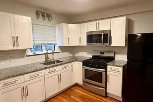 609 King Philip St, Fall River, MA 02724 - Photo 10