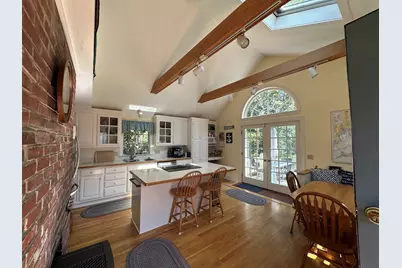 12 Pearl Street/Short Term Rental, Mattapoisett, MA 02739 - Photo 2