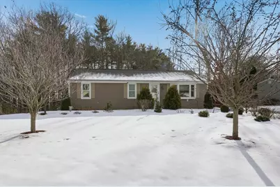 20 Fernwood Drive, Rutland, MA 01543 - Photo 2