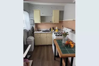 129 County St, Fall River, MA 02723 - Photo 12