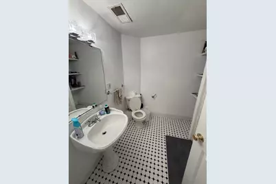 190 L St #2, Boston, MA 02127 - Photo 12