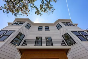 527 E 7th St, Boston, MA 02127 - Photo 18