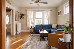 83 Aldrich St, Boston, MA 02131 - Photo 8