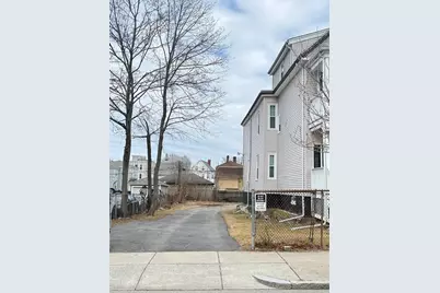 60 Thetford Ave, Boston, MA 02124 - Photo 4