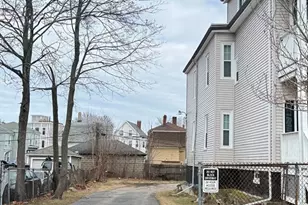 60 Thetford Ave, Boston, MA 02124 - Photo 4