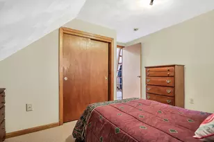 11 Warwick St, Lowell, MA 01851 - Photo 12