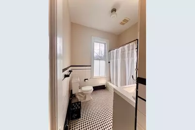 209 Walnut Street #1, Newton, MA 02460 - Photo 20