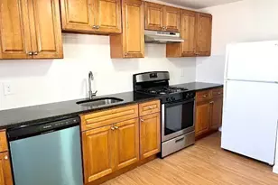 17 Princeton St, Medford, MA 02155 - Photo 2