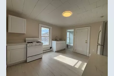 71 W Wyoming Ave #4, Melrose, MA 02176 - Photo 4