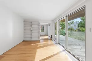 12 Gray Gardens W, Cambridge, MA 02138 - Photo 14