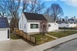 310 King Philip St, Fall River, MA 02724 - Photo 2