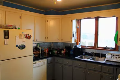 186 Spencer St, Fall River, MA 02721 - Photo 2