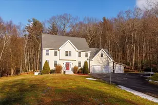 1 Crowl Hill Rd, Auburn, MA 01501 - Photo 2