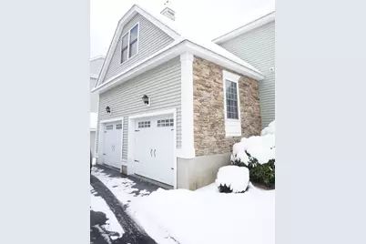 118 Smith St #118, Lowell, MA 01851 - Photo 2