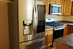 118 Smith St, Lowell, MA 01851 - Photo 6