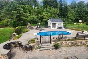 94 E Charlton Rd, Spencer, MA 01562 - Photo 2