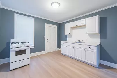 173 Elm Street #3LR, Holyoke, MA 01040 - Photo 2