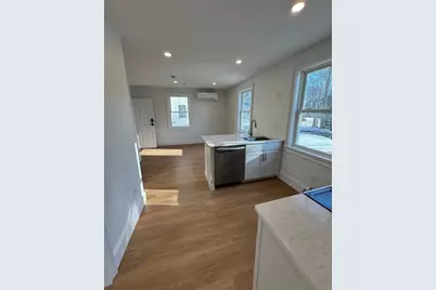 41 Elm Street #101, Andover, MA 01810 - Photo 4