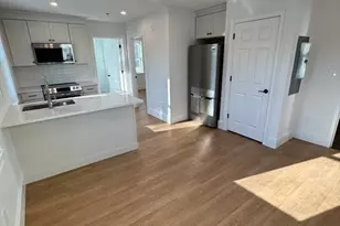 41 Elm St, Andover, MA 01810 - Photo 2