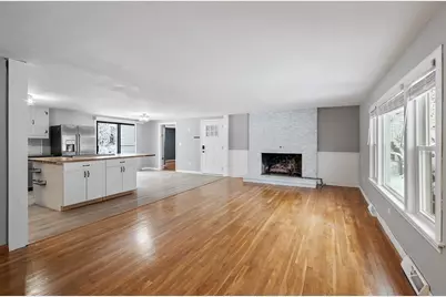 7 Lindsay Rd, Billerica, MA 01821 - Photo 4