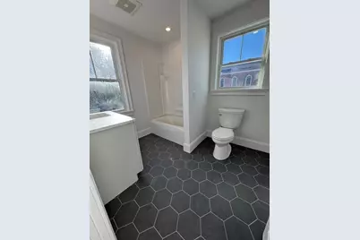41 Elm Street #202, Andover, MA 01810 - Photo 4