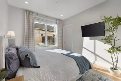 38 P St #3, Boston, MA 02127 - Photo 18