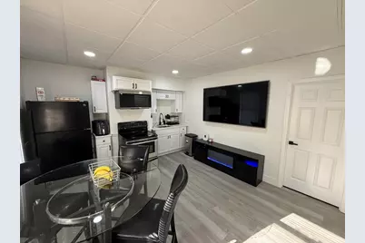 719 Main St, Clinton, MA 01510 - Photo 1