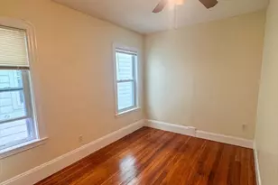 35 Hollander St, Boston, MA 02121 - Photo 6