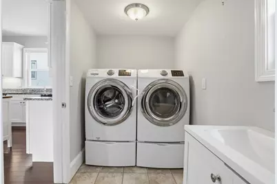 15 Brooks St, Medford, MA 02155 - Photo 20