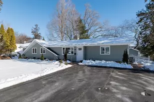 689 Old Connecticut Path, Framingham, MA 01701 - Photo 2