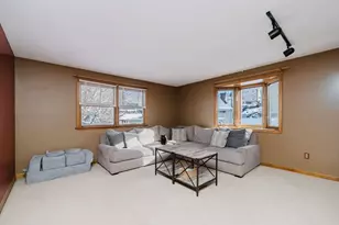 195 Crescent St, Fall River, MA 02720 - Photo 6