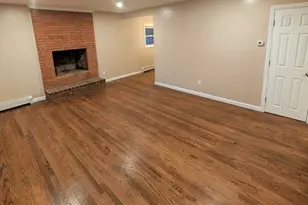 17 Mayflower Cir, Holden, MA 01520 - Photo 2