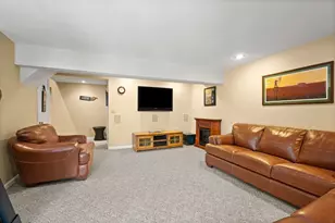 1215 Sheffield Way, Saugus, MA 01906 - Photo 34