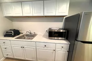 39 Cottage St, Stoneham, MA 02180 - Photo 8