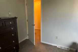810 Lawrence St, Lowell, MA 01852 - Photo 16