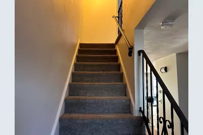 810 Lawrence St #C, Lowell, MA 01852 - Photo 12