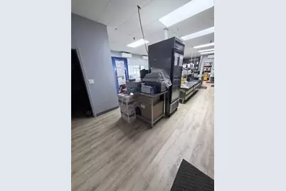 1734 Lakeview Ave, Dracut, MA 01826 - Photo 12