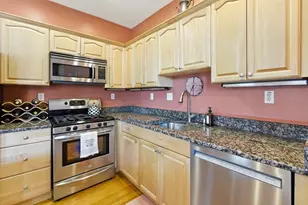 131 Derby St, Salem, MA 01970 - Photo 12