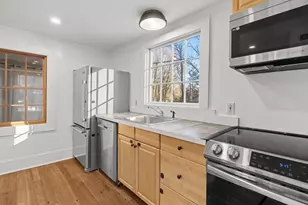 242 Enterprise St, Duxbury, MA 02332 - Photo 4