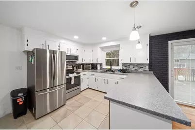 15 Jackson Lane, Millbury, MA 01527 - Photo 8