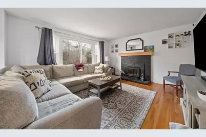 15 Jackson Lane, Millbury, MA 01527 - Photo 4
