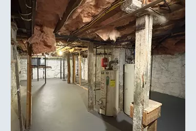 5 Floyd St, Lowell, MA 01852 - Photo 34