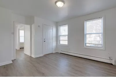 5 Floyd St, Lowell, MA 01852 - Photo 8