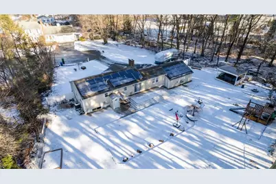 9 Bruce St, Burlington, MA 01803 - Photo 2