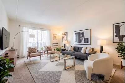 80 N Warren St #31, Woburn, MA 01801 - Photo 1