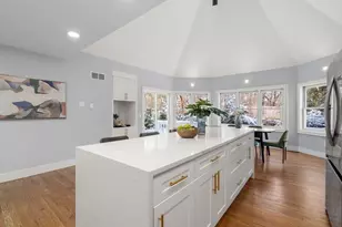 24 Country Club Dr, Plymouth, MA 02360 - Photo 10